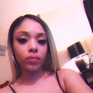 Meet your Posher, Raymona